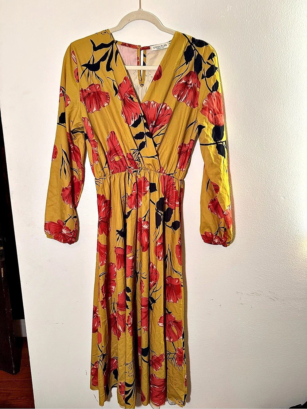 COOLPLES Floral Maxi Dress in Yellow & Red Size Medium